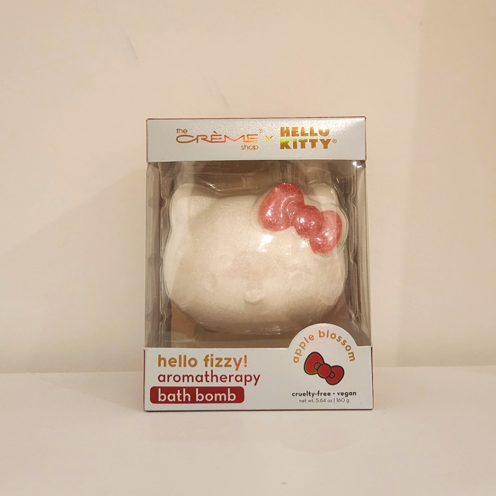 NWT Hello Kitty Aromatherapy Bath Bomb - The Crème Shop
